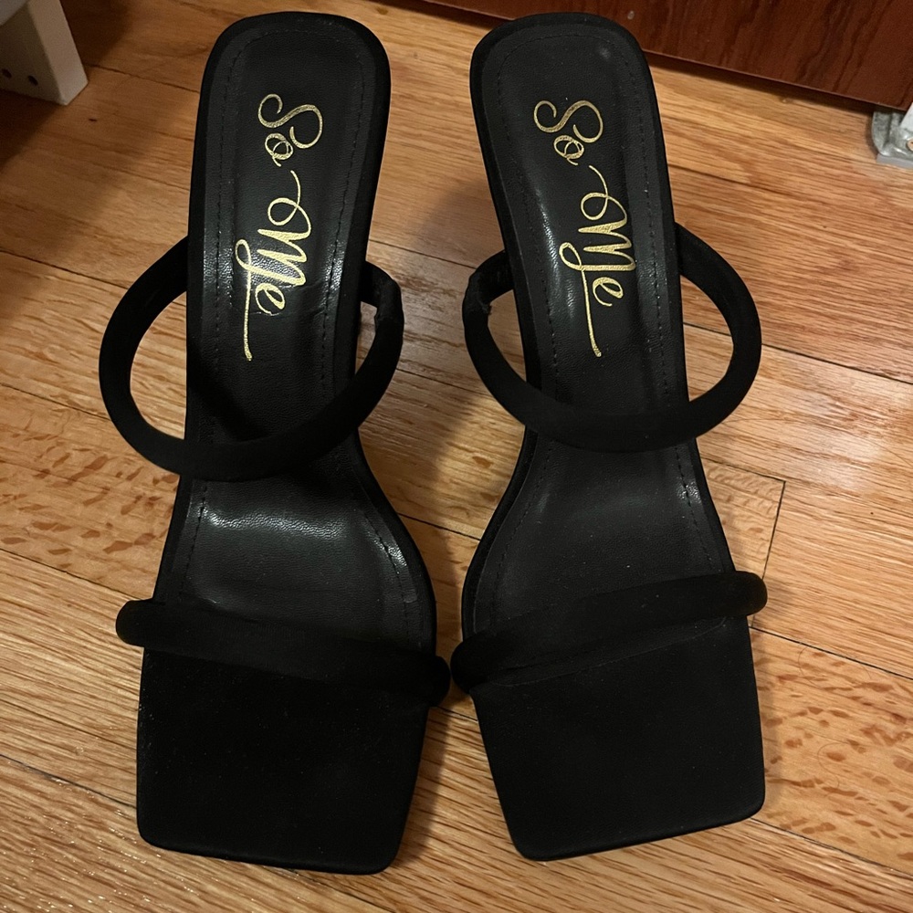 Black sandals